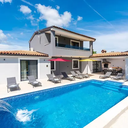 Vala Villa