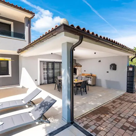Vala Villa
